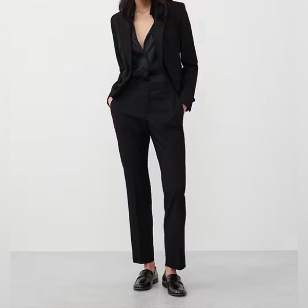 Banana Republic Classic Black Women's Satin Lapel Blazer